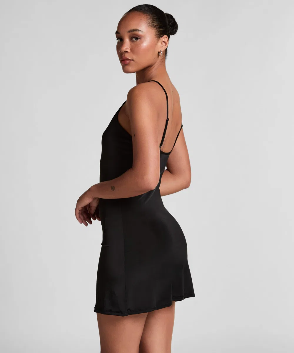 HUNKEMÖLLER Straffendes Unterkleid
