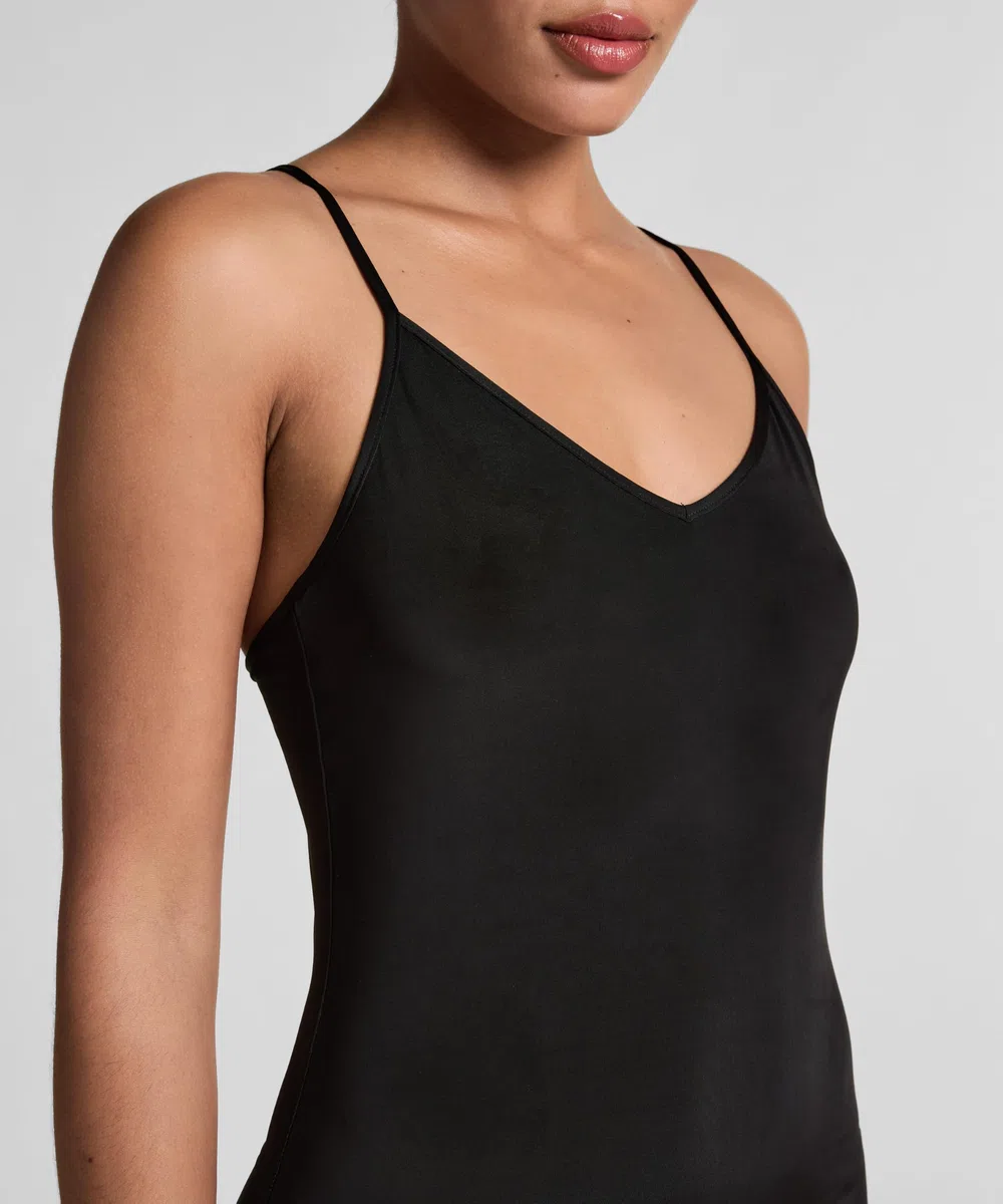HUNKEMÖLLER Straffendes Unterkleid
