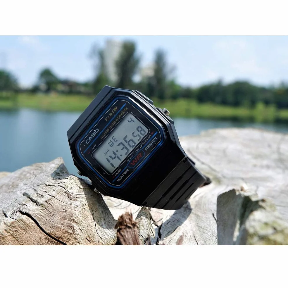 Casio F91W-1 Casual Sport Watch