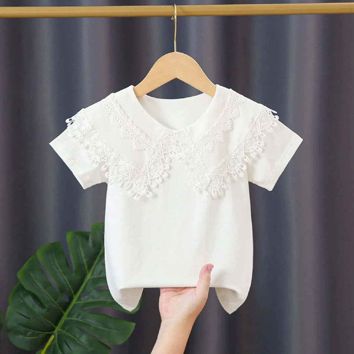 Kleinkind Mädchen Bluse Kurzarm Baumwolle Top Schule Einheitliche Shirt Spitzenstickerei Kragen Puppe