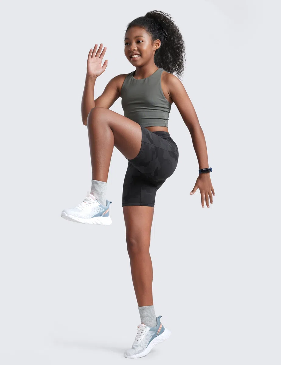 CRZ YOGA Mädchen Butterluxe High Waist Biker Kurz Hose Leggings Kinder Radlerhose Laufhose Sportleggings Sport Shorts mit Tasche