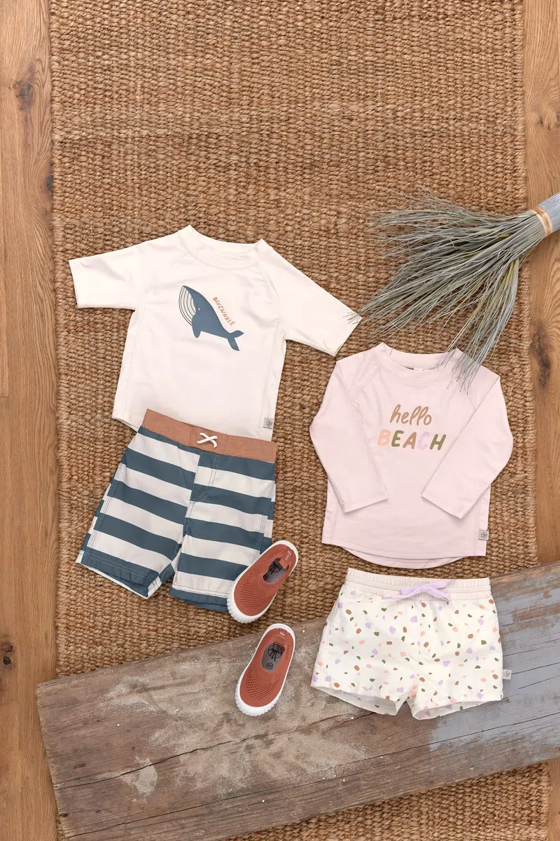 LÄSSIG Baby und Kleinkind Langarm Schwimmshirt Badeshirt Rashguard mit UV-Schutz Hello Beach Light pink 25-36 Monate