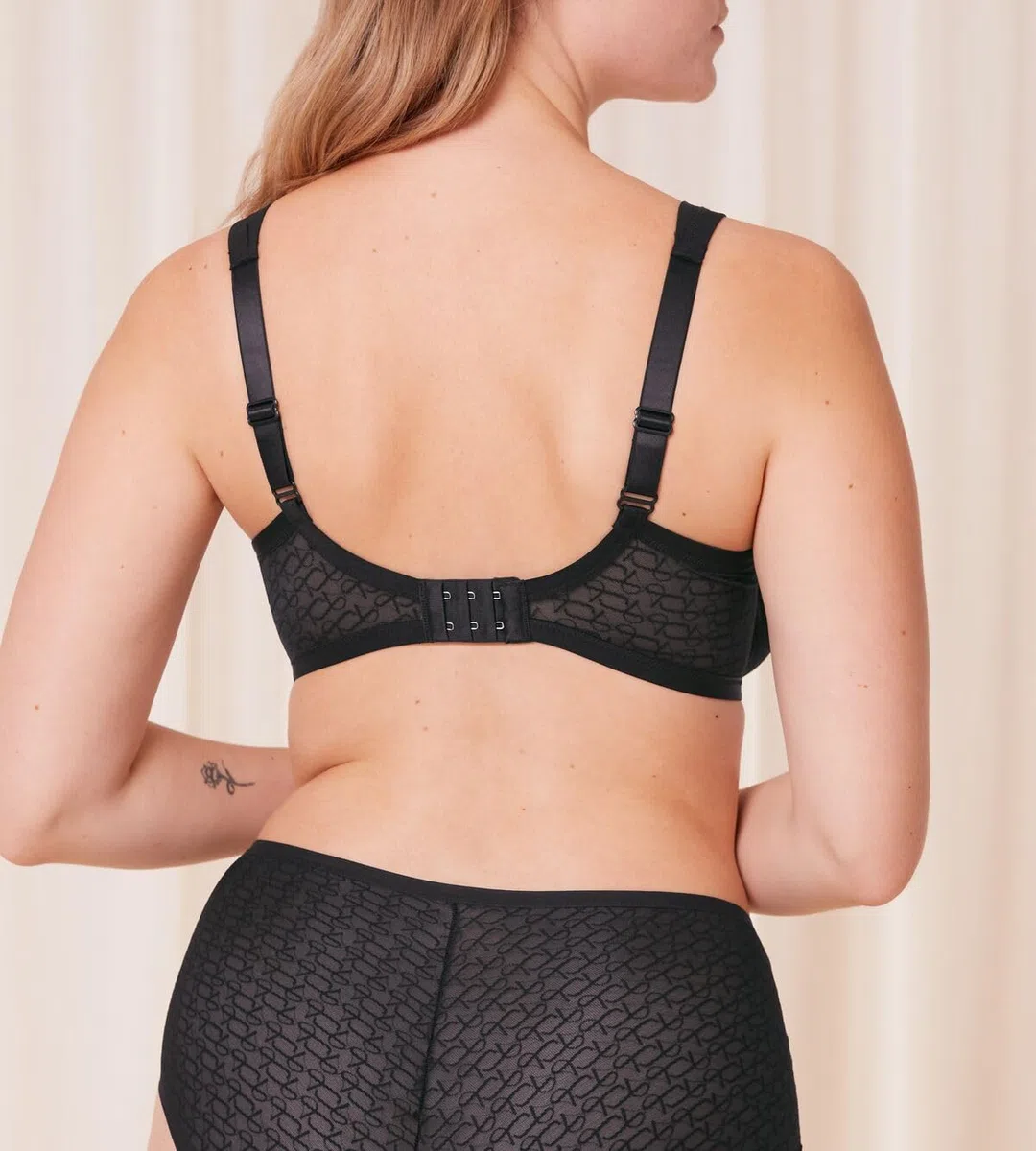 Triumph Damen Minimizer-BH Triumph Signature Sheer W01 EX, mit Bügel, ohne Polsterung, Verstellbare Träger