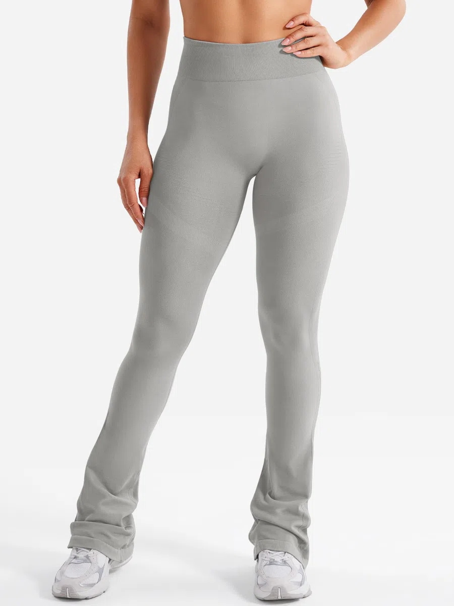 ZAAYO Flared Leggings Damen Invisible Scrunch Butt Yogahose Damen Push Up Sport Leggings Flared Sporthose Hohe Taille Schlaghose Bootcut Gym Yoga Workout Leggings