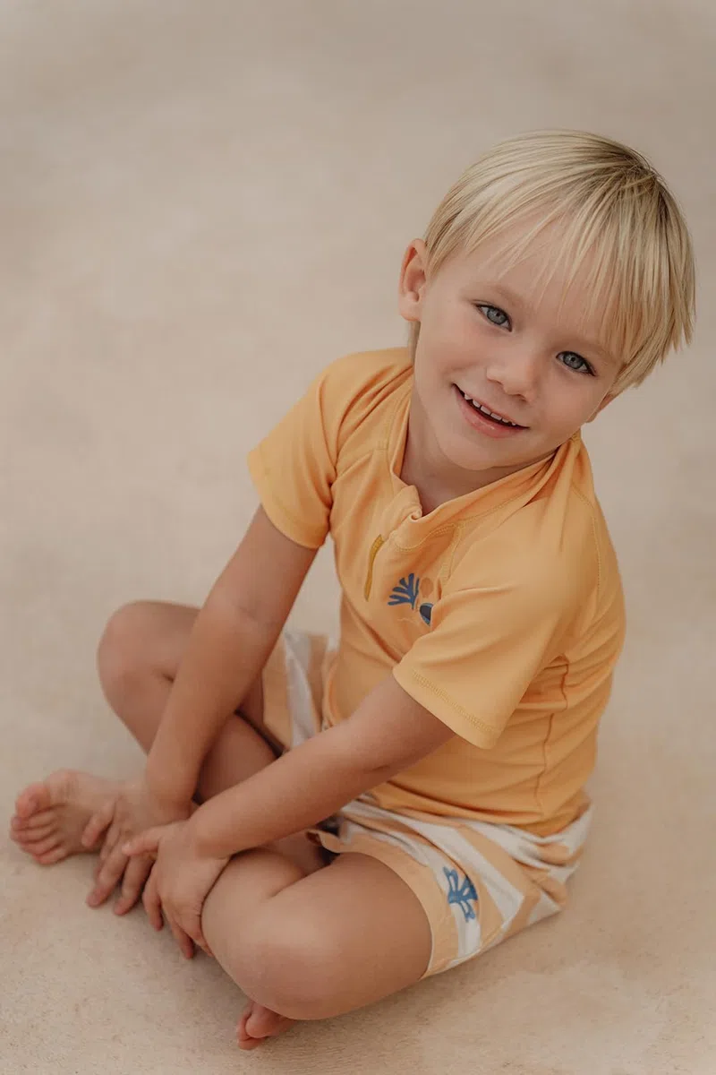 Little Dutch CL24048044 Schwimmshirt mit UV-Schutz (UPF 50+) Kurzarm - Honey Yellow gelb (Gr. 86/92)