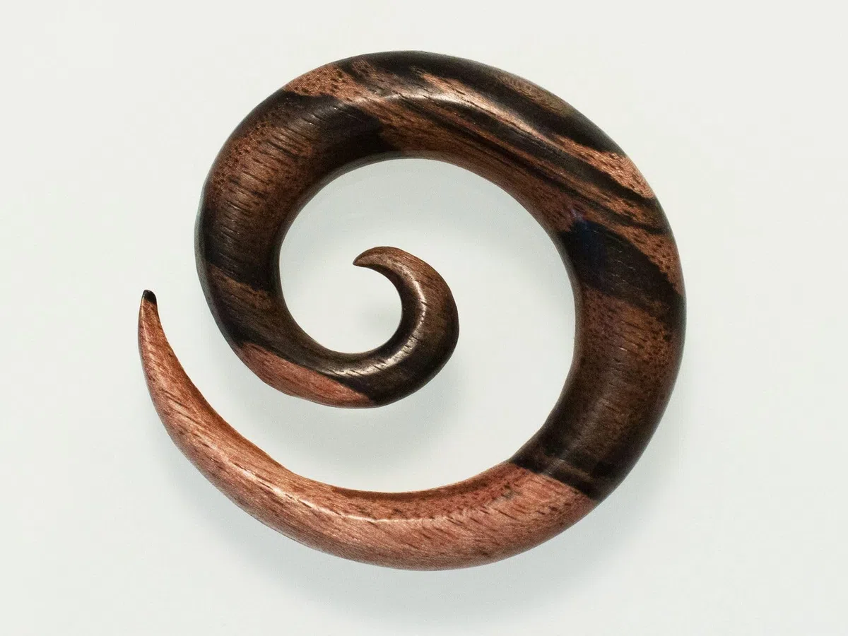 Fly Style Dehnspirale Expander Ohr Piercing aus verschiedene Holzarten