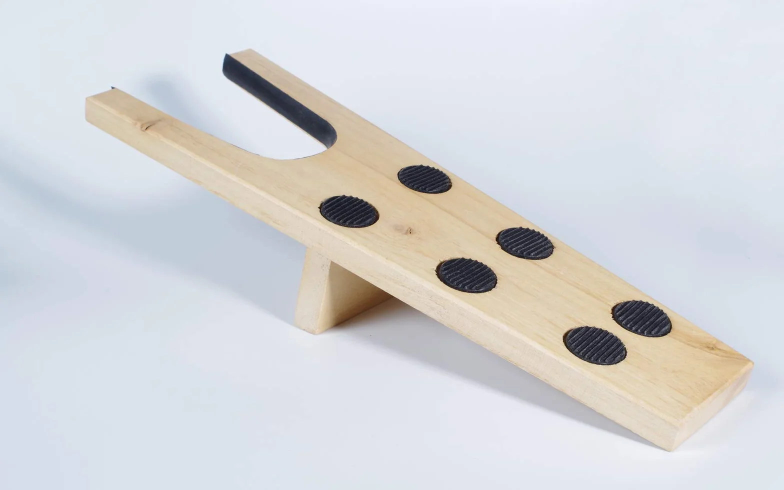 Kaps Stiefelknecht aus Holz mit Gummieinlage – robuster & stabiler Schuhauszieher & Stiefelauszieher mit Anti Rutsch Gumminoppen – Schuhknecht für z.B. Boots, Stiefel, Reitstiefel & Gummistiefel