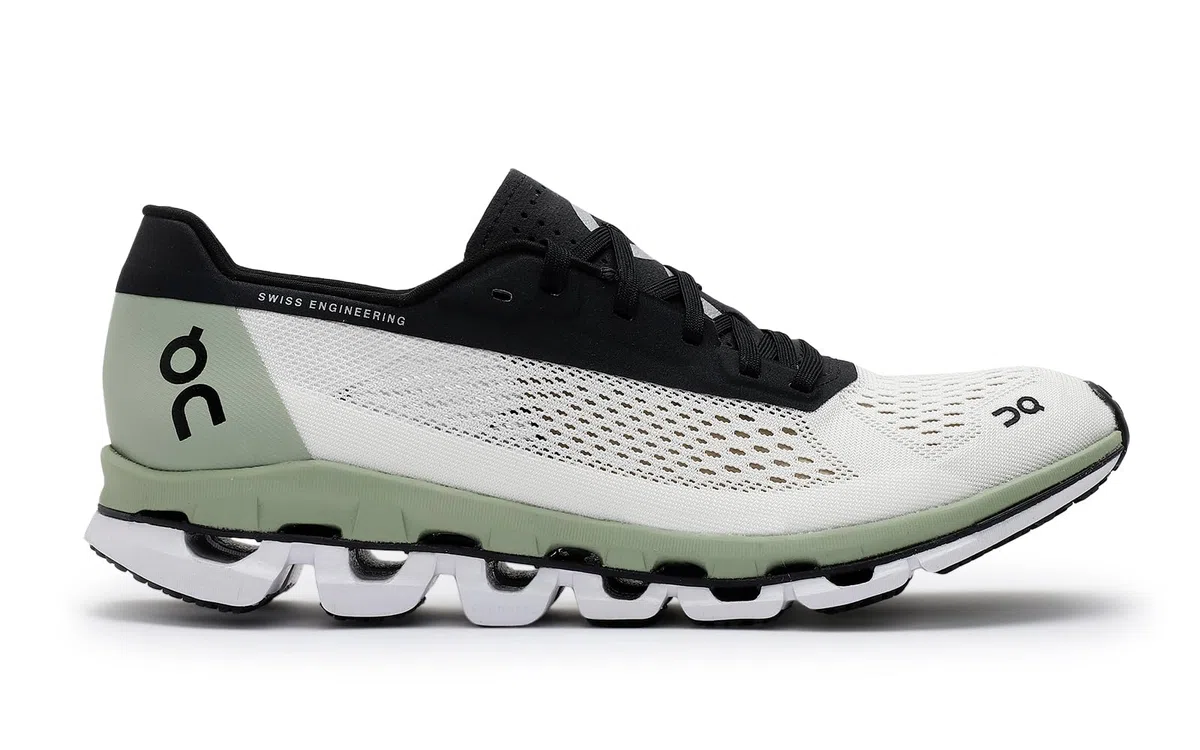 ON Damen On Running Cloudboom 1 37.99596Sneaker