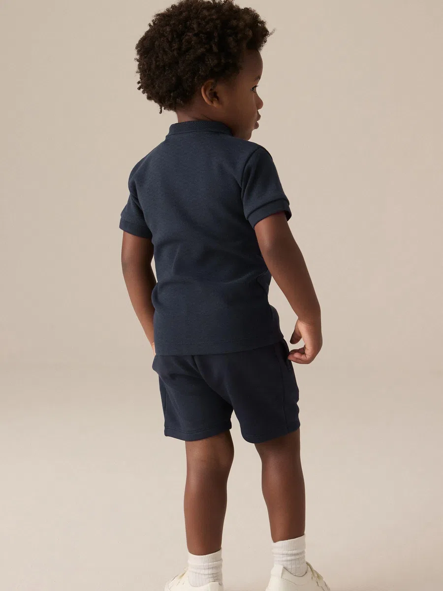 NEXT Jungen Standard Kurzarm-Polohemd mit Reißverschluss und Shorts 62-122