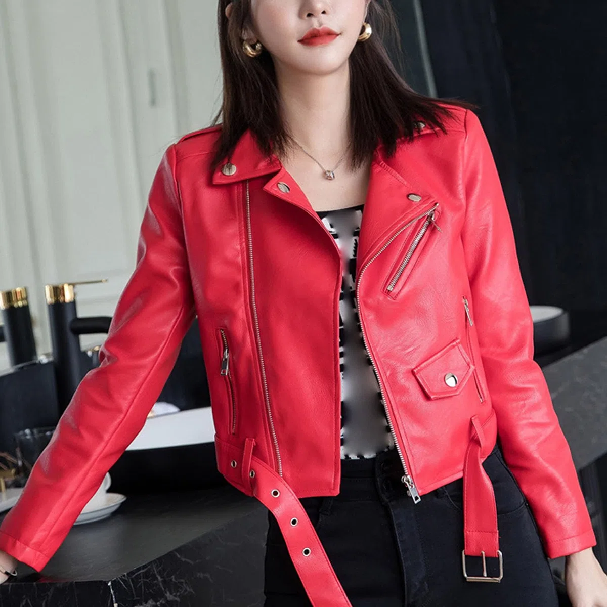 Damen Lederjacke mit Kurze Leichte Kleiner Anzug Slim Kunstlederjacke Casual Frühling Sommer Bikerjacke