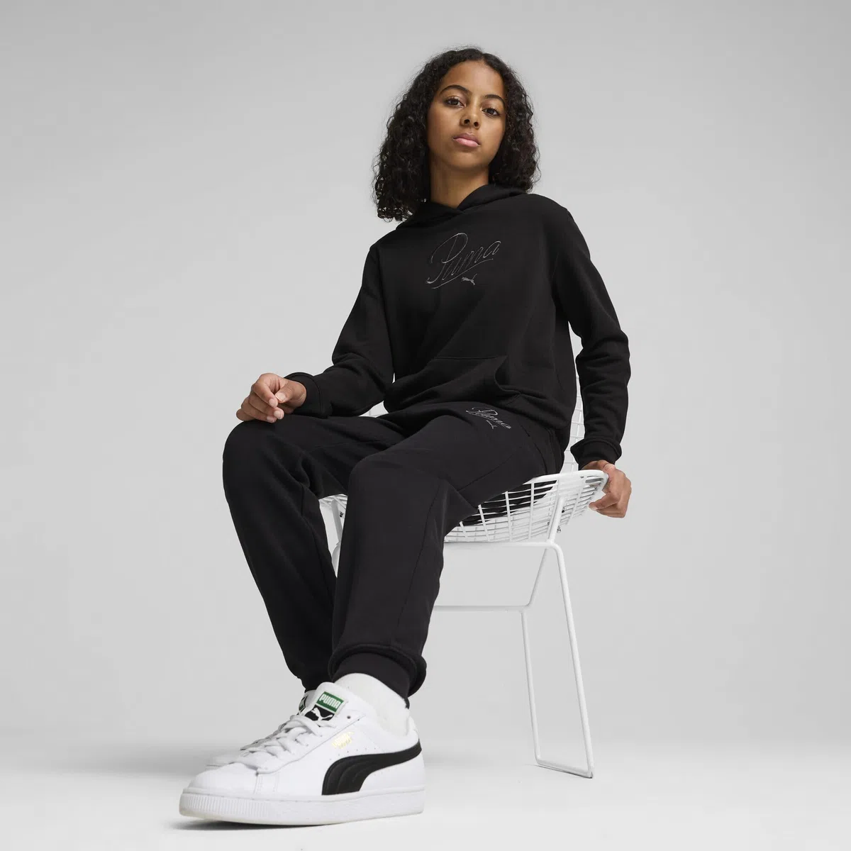 Puma Mädchen Gestrickte Hosen ESS Script Sweatpants Tr G