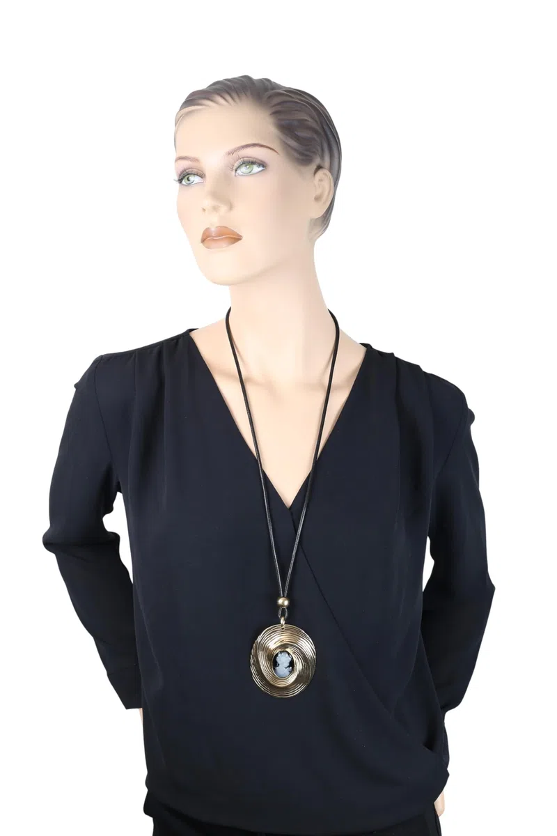 collezione alessandro Lange Kette Gemme Eleganze mit großem Metallanhänger und Gemme